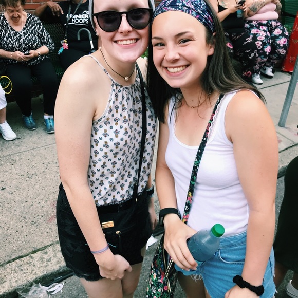 Meet your Posher, McKinley - Picture 3 of 3